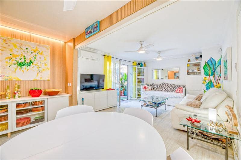 3 bedroom Apartment for sale in Calvia with pool - € 549,500 (Ref: 9033384)