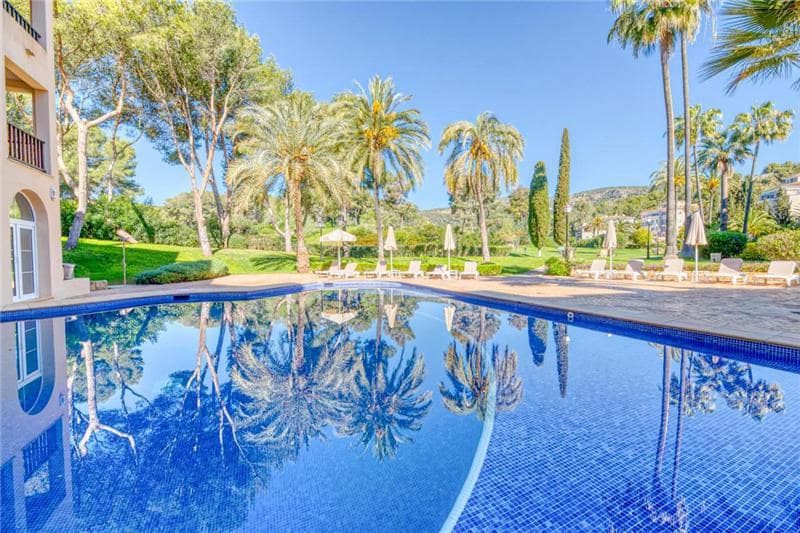 3 bedroom Apartment for sale in Calvia with pool - € 549,500 (Ref: 9033384)