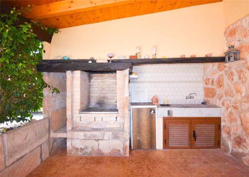 3 sypialnia Finka/Dom wiejski na sprzedaż w Llucmajor z basenem garażem - 895 000 € (Ref: 9051729)