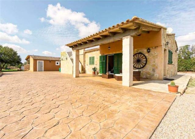 3 soveværelse Finca/Landehus til salg i Llucmajor med swimmingpool garage - € 895.000 (Ref: 9051729)