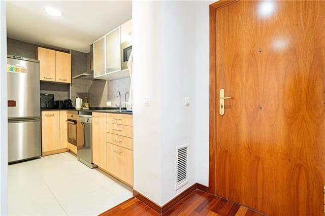 2 slaapkamer Appartement te koop in Zona Portuaria, Palma de Mallorca met zwembad - € 525.000 (Ref: 9076869)