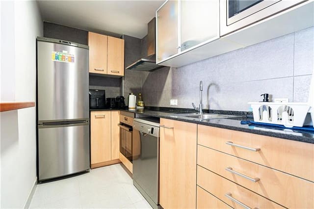 2 slaapkamer Appartement te koop in Zona Portuaria, Palma de Mallorca met zwembad - € 525.000 (Ref: 9076869)