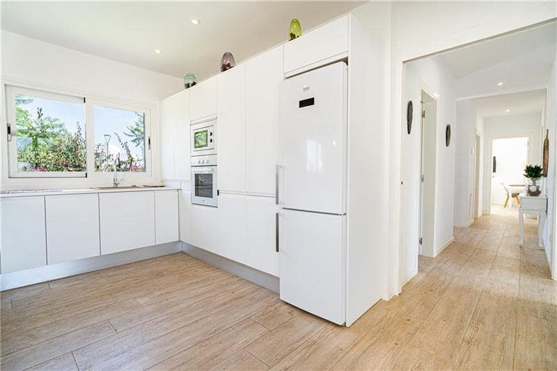 3 soverom Villa til salgs i Campos med svømmebasseng garasje - € 1 680 000 (Ref: 9081945)