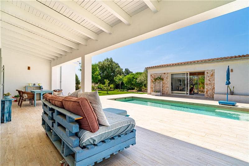 3 soverom Villa til salgs i Campos med svømmebasseng garasje - € 1 680 000 (Ref: 9081945)