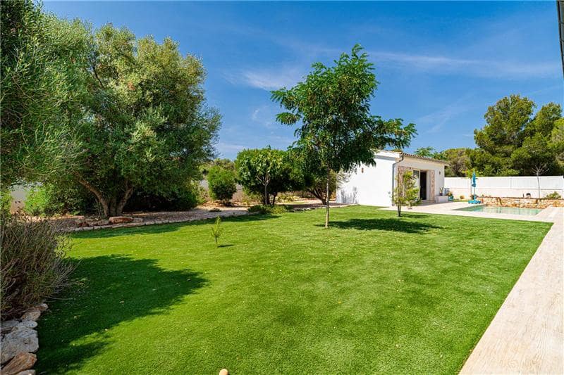 3 soverom Villa til salgs i Campos med svømmebasseng garasje - € 1 680 000 (Ref: 9081945)