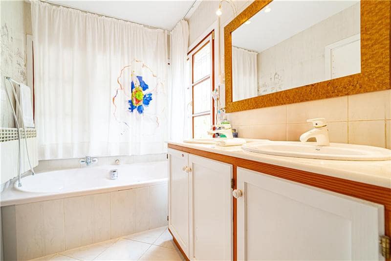 4 soveværelse Villa til salg i Andratx med swimmingpool garage - € 3.900.000 (Ref: 9084251)