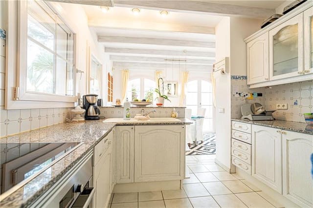 4 soveværelse Villa til salg i Puerto de Andratx, Andratx med swimmingpool garage - € 3.900.000 (Ref: 9084251)