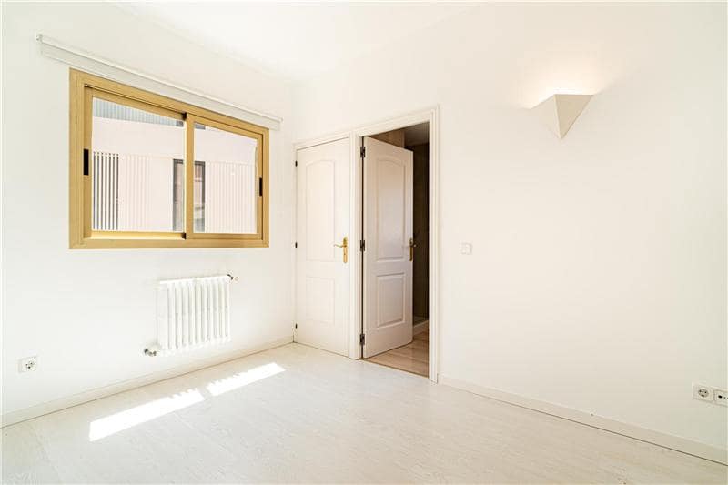 3 sypialnia Apartament na sprzedaż w Palma de Mallorca - 590 000 € (Ref: 9110963)