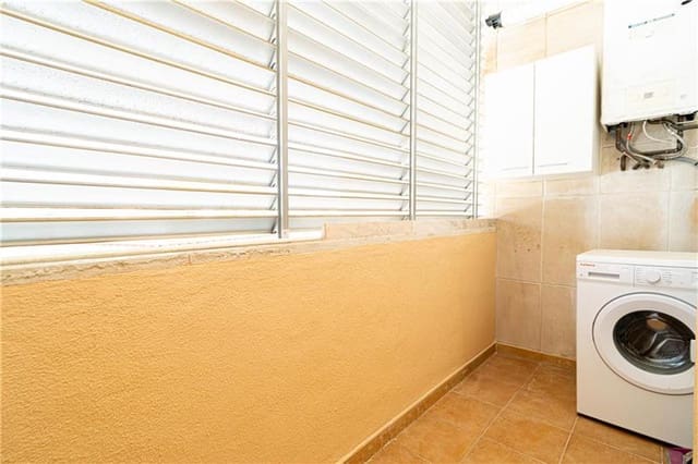 3 sypialnia Apartament na sprzedaż w La Bonanova, Palma de Mallorca - 590 000 € (Ref: 9110963)