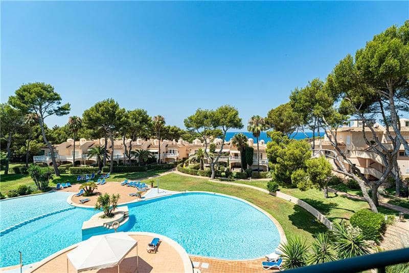 2 bedroom Beach Apartment for sale in Calvia with pool garage - € 685,000 (Ref: 9114492)