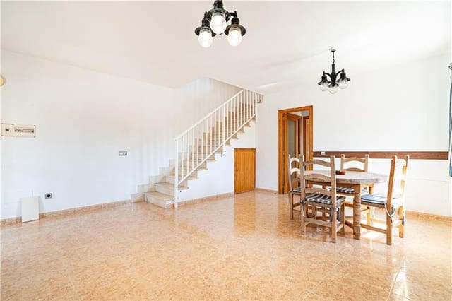 3 soveværelse Semi-Rækkehus til salg i Campos med garage - € 435.000 (Ref: 9125559)