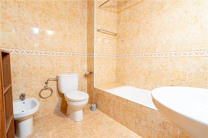 3 quarto Moradia Geminada para venda em Campos com garagem - 435 000 € (Ref: 9125559)