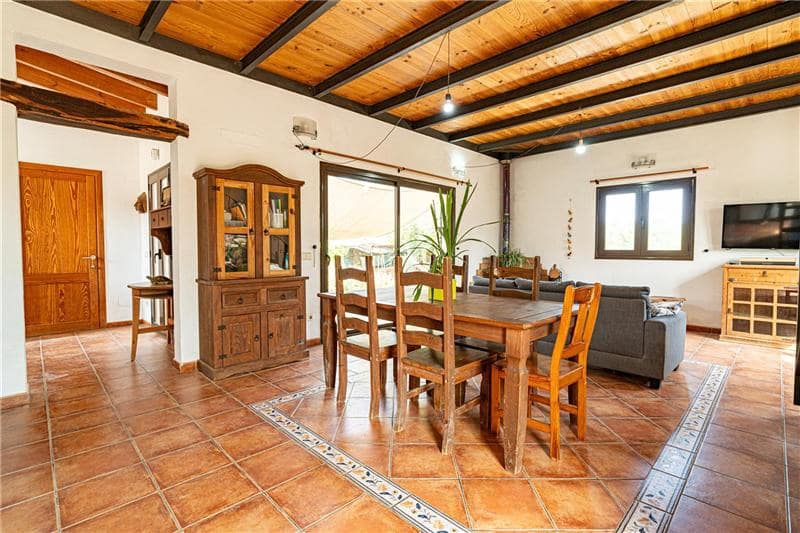 2 sovrum Finca/Hus på landet till salu i Costitx med garage - 1 350 000 € (Ref: 9127224)