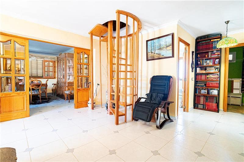 5 soveværelse Villa til salg i Llucmajor med swimmingpool garage - € 950.000 (Ref: 9146111)