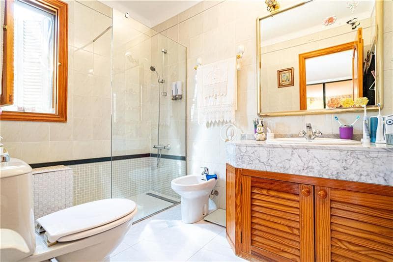 5 soveværelse Villa til salg i Llucmajor med swimmingpool garage - € 950.000 (Ref: 9146111)