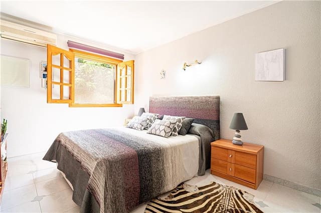 Chalet de 5 habitaciones en Badia Gran, Llucmajor en venta con piscina garaje - 950.000 € (Ref: 9146111)