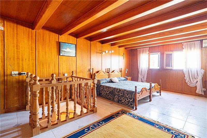 5 soveværelse Villa til salg i Llucmajor med swimmingpool garage - € 950.000 (Ref: 9146111)