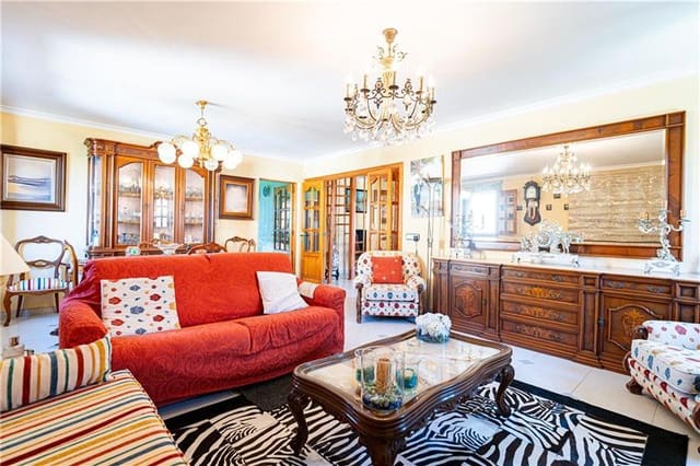 Chalet de 5 habitaciones en Badia Gran, Llucmajor en venta con piscina garaje - 950.000 € (Ref: 9146111)