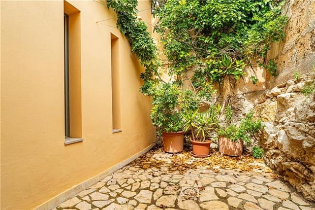 3 slaapkamer Rijtjeshuis te koop in Genova, Palma de Mallorca met zwembad - € 1.200.000 (Ref: 9146183)