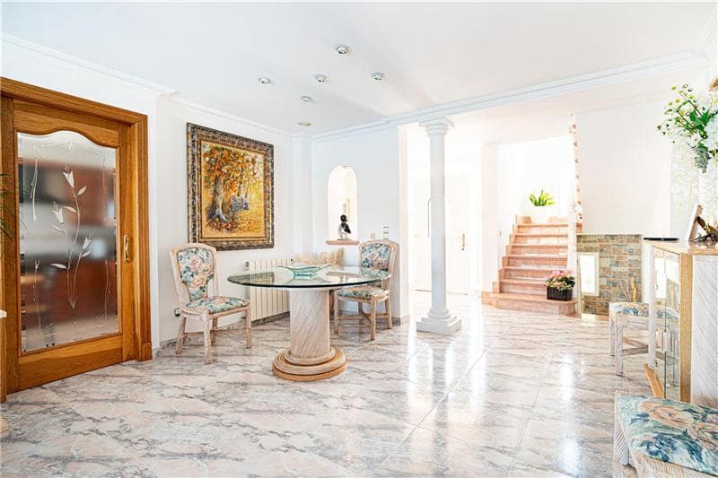 4 soveværelse Villa til salg i Llucmajor med swimmingpool garage - € 999.000 (Ref: 9164275)