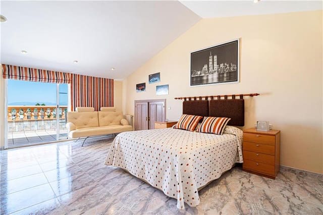 Chalet de 4 habitaciones en Badia Gran, Llucmajor en venta con piscina garaje - 999.000 € (Ref: 9164275)