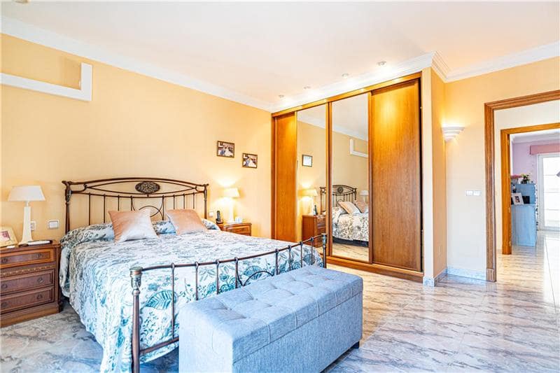 4 soveværelse Villa til salg i Llucmajor med swimmingpool garage - € 999.000 (Ref: 9164275)