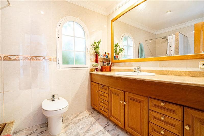 4 soveværelse Villa til salg i Llucmajor med swimmingpool garage - € 999.000 (Ref: 9164275)