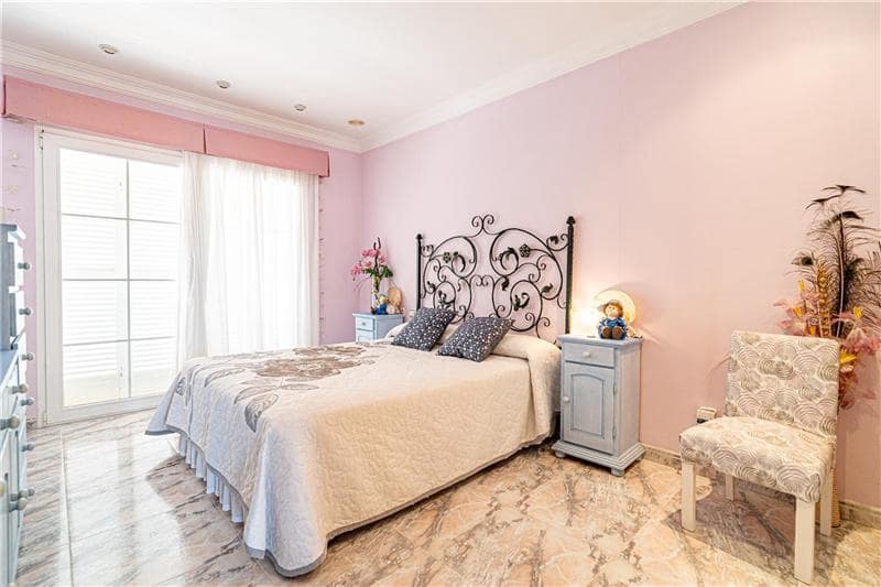 4 soveværelse Villa til salg i Llucmajor med swimmingpool garage - € 999.000 (Ref: 9164275)