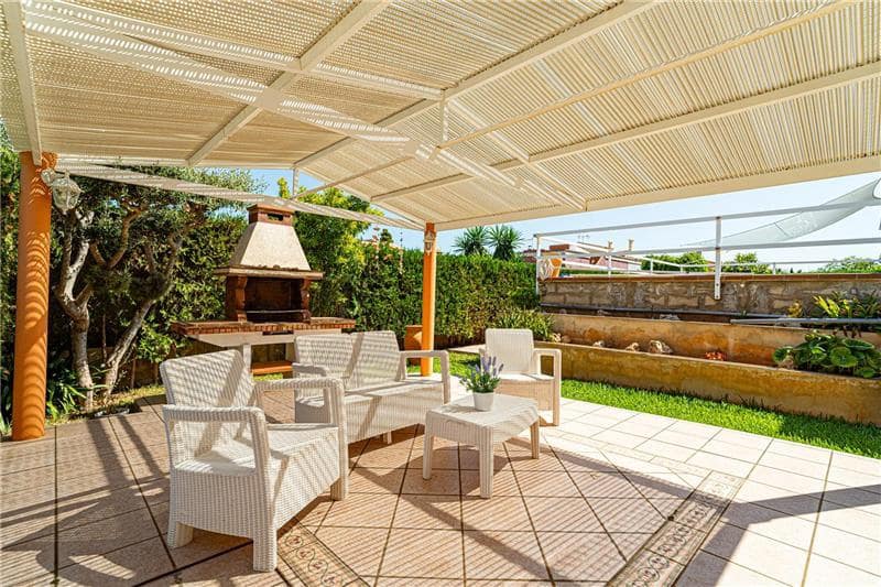 4 soveværelse Villa til salg i Llucmajor med swimmingpool garage - € 999.000 (Ref: 9164275)