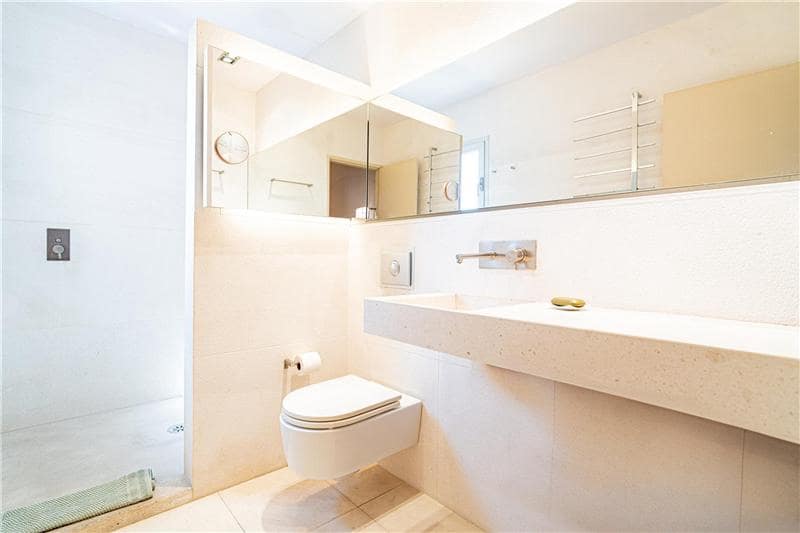 3 soveværelse Semi-Rækkehus til salg i Palma de Mallorca med swimmingpool garage - € 1.100.000 (Ref: 9170014)