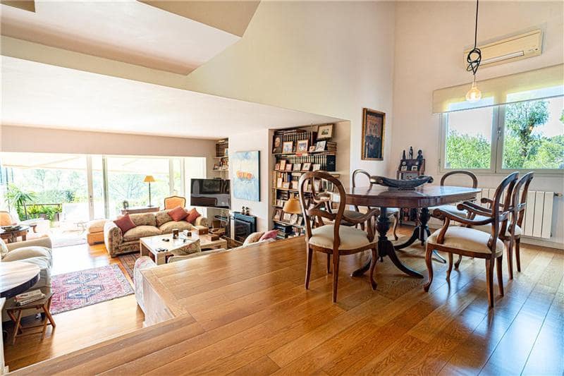 3 soveværelse Semi-Rækkehus til salg i Palma de Mallorca med swimmingpool garage - € 1.100.000 (Ref: 9170014)