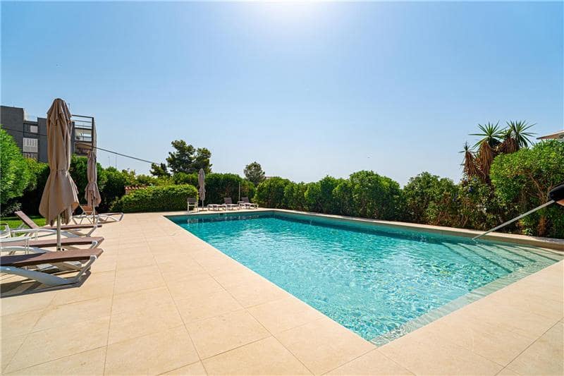 3 soveværelse Semi-Rækkehus til salg i Palma de Mallorca med swimmingpool garage - € 1.100.000 (Ref: 9170014)