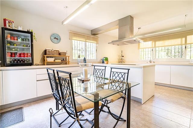 3 soveværelse Semi-Rækkehus til salg i La Bonanova, Palma de Mallorca med swimmingpool garage - € 1.100.000 (Ref: 9170014)