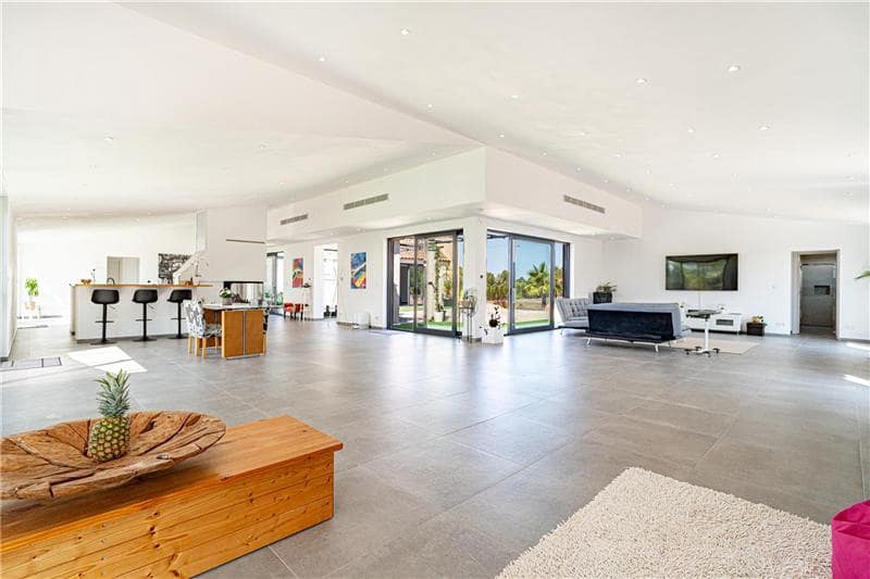 5 soveværelse Finca/Landehus til salg i Llucmajor med swimmingpool garage - € 2.200.000 (Ref: 9184481)