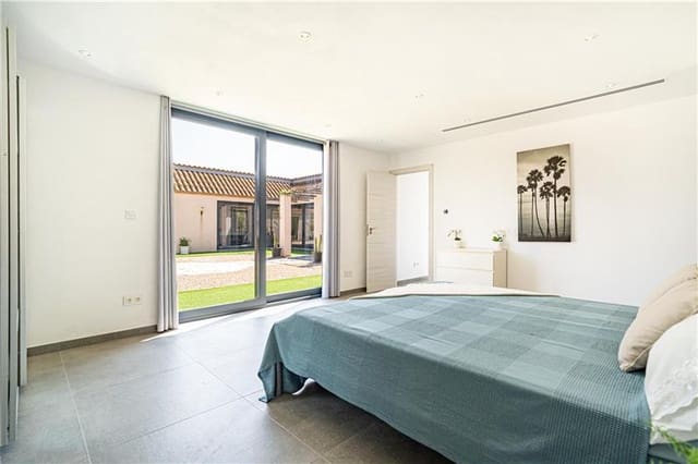 5 soveværelse Finca/Landehus til salg i Llucmajor med swimmingpool garage - € 2.200.000 (Ref: 9184481)