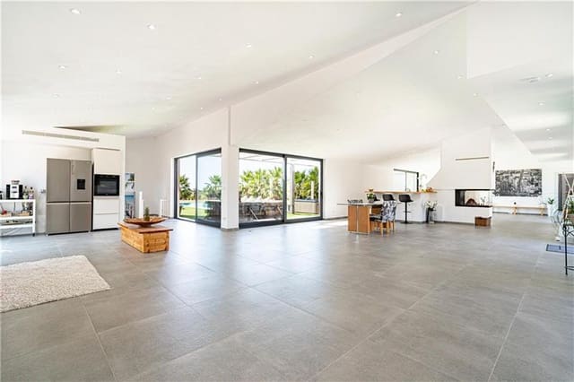 5 soveværelse Finca/Landehus til salg i Llucmajor med swimmingpool garage - € 2.200.000 (Ref: 9184481)