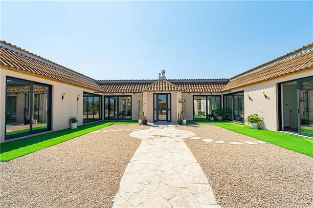 5 soveværelse Finca/Landehus til salg i Llucmajor med swimmingpool garage - € 2.200.000 (Ref: 9184481)