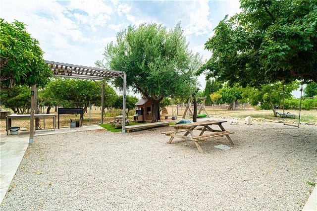 2 slaapkamer Finca/Landhuis te koop in Campanet met zwembad garage - € 695.000 (Ref: 9187219)