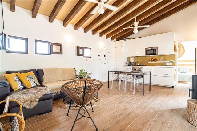 2 slaapkamer Finca/Landhuis te koop in Campanet met zwembad garage - € 695.000 (Ref: 9187219)