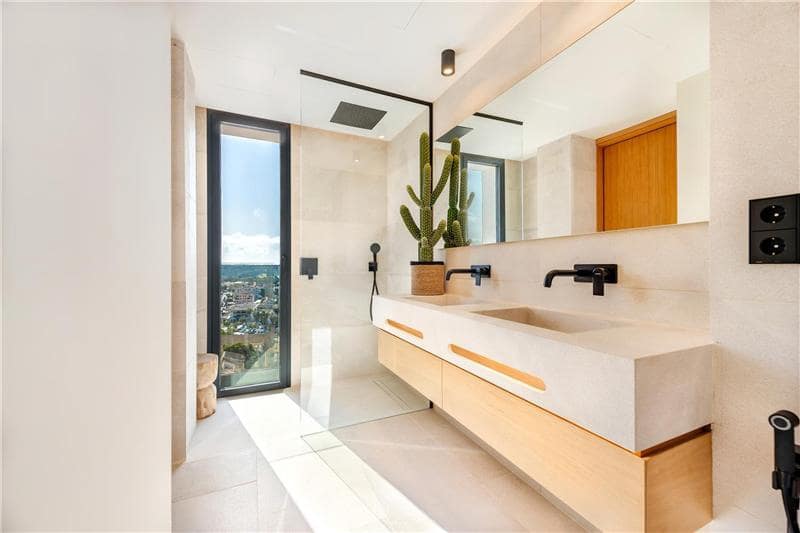 4 bedroom Penthouse for sale in Calvia with pool garage - € 1,668,300 (Ref: 9191384)