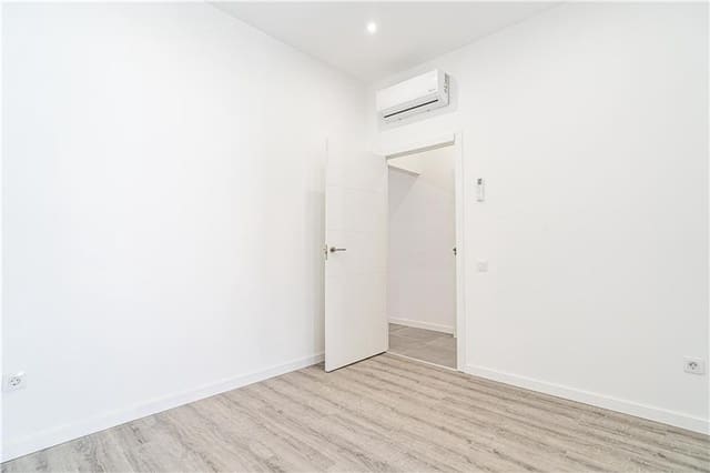 1 soveværelse Lejlighed til salg i Santa Catalina, Palma de Mallorca - € 440.000 (Ref: 9211029)