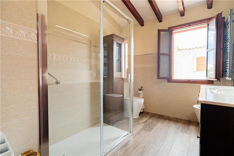 3 soveværelse Byhus til salg i Llucmajor med garage - € 800.000 (Ref: 9218557)