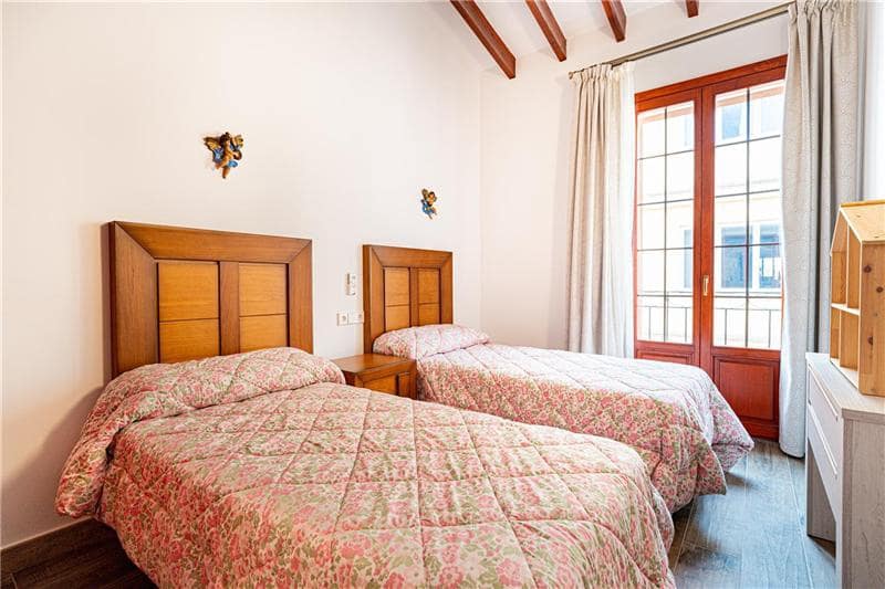 3 soveværelse Byhus til salg i Llucmajor med garage - € 800.000 (Ref: 9218557)