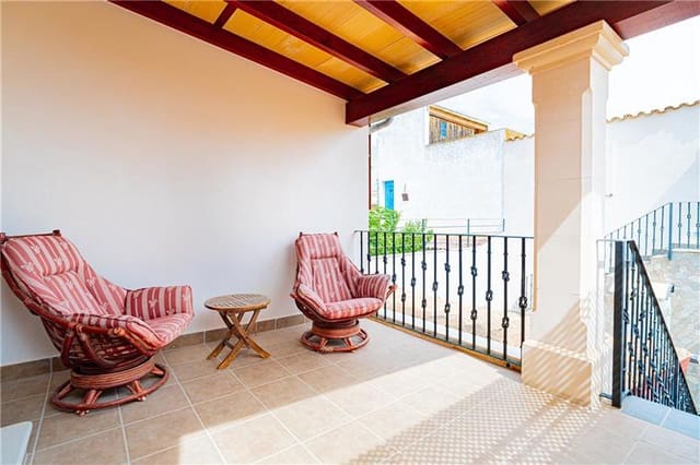 3 soveværelse Byhus til salg i Llucmajor med garage - € 800.000 (Ref: 9218557)