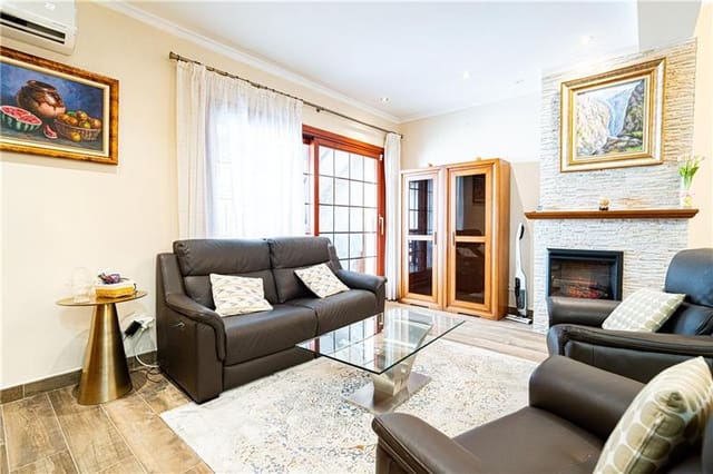 3 soveværelse Byhus til salg i Llucmajor med garage - € 800.000 (Ref: 9218557)