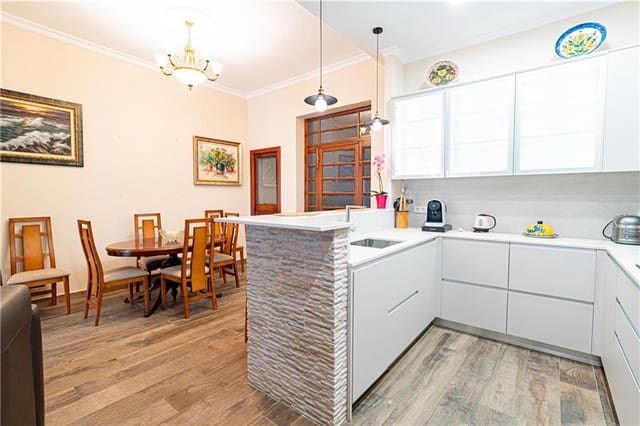 3 soveværelse Byhus til salg i Llucmajor med garage - € 800.000 (Ref: 9218557)