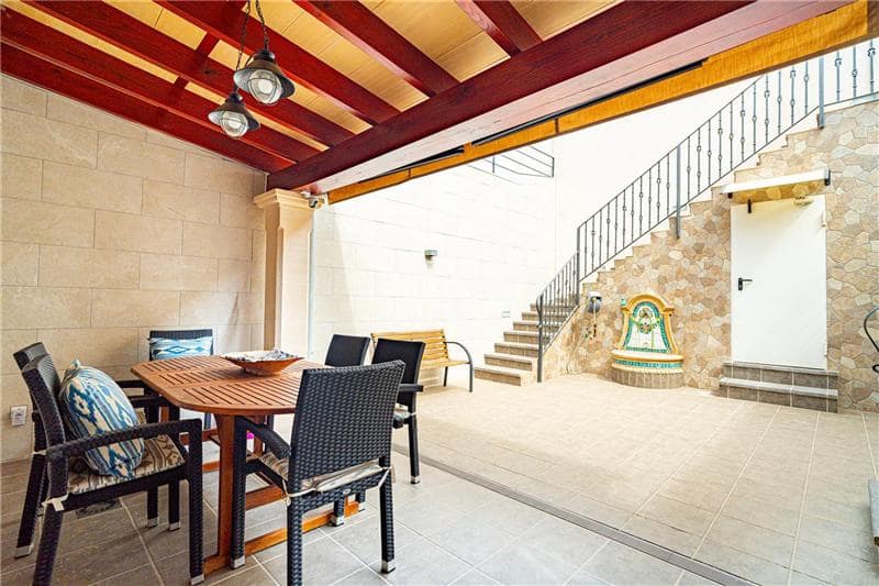 3 soveværelse Byhus til salg i Llucmajor med garage - € 800.000 (Ref: 9218557)