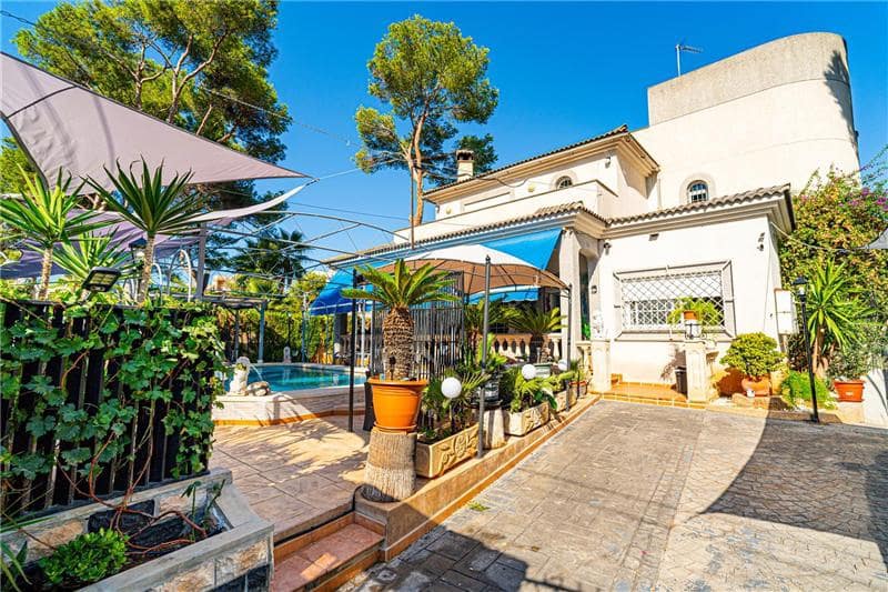 5 Zimmer Villa zu verkaufen in Palma de Mallorca mit Pool Garage - 1.820.000 € (Ref: 9240931)