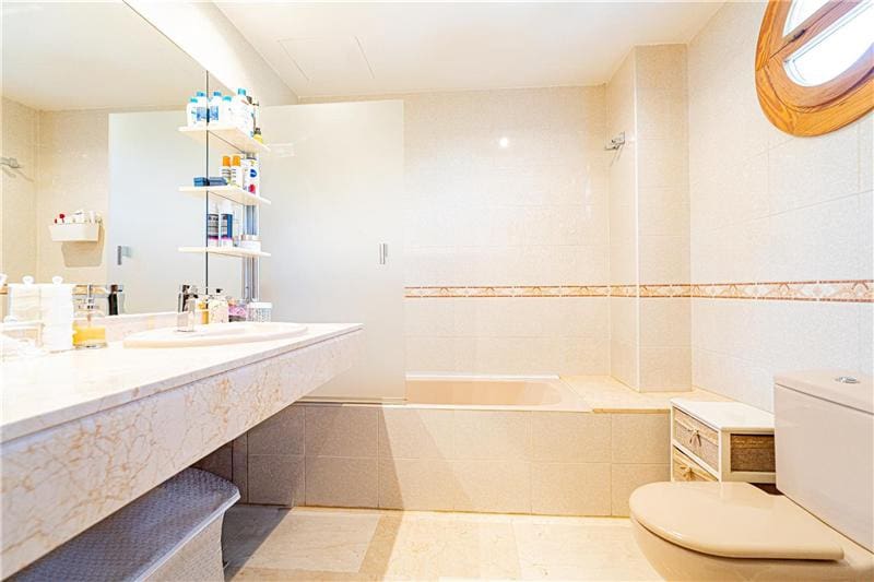 2 soveværelse Lejlighed til salg i Palma de Mallorca med swimmingpool garage - € 695.000 (Ref: 9289299)