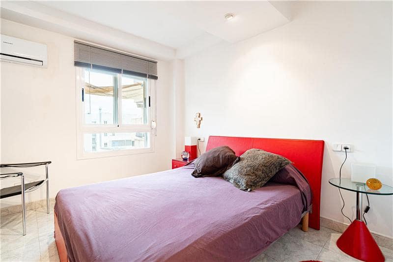 3 soveværelse Strandlejlighed til salg i Palma de Mallorca - € 695.000 (Ref: 9301685)